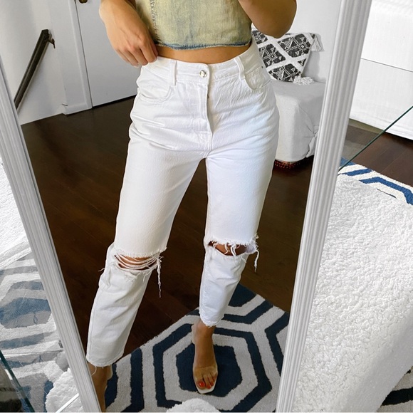 π ZARA WHITE HIGH WAIST DISTRESSED RAW HEM JEANS! - Picture 6 of 16